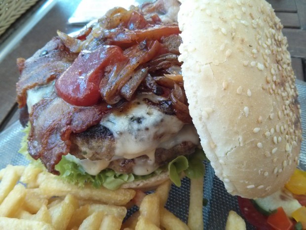 Nachtschicht - Cheeseburger mit Bacon II