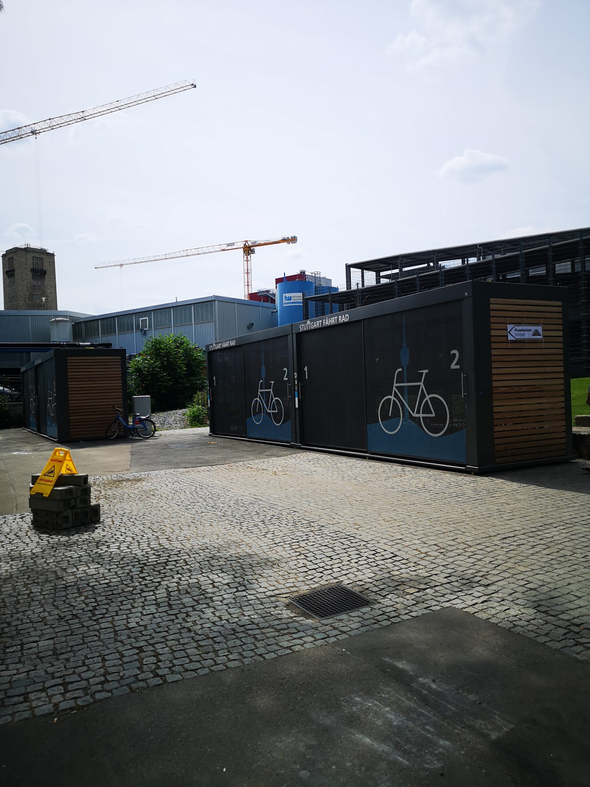 stuttgart hauptbahnhof fahrrad abstellen